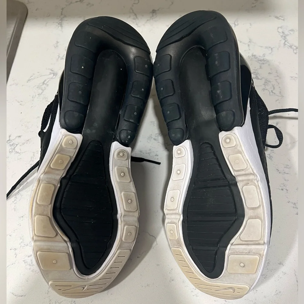 Nike Air Max 270 Black and White Women’s Sneakers - Picture 11 of 12